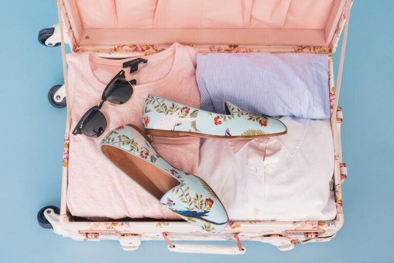 How to Choose the Best Packing Cubes for Travel